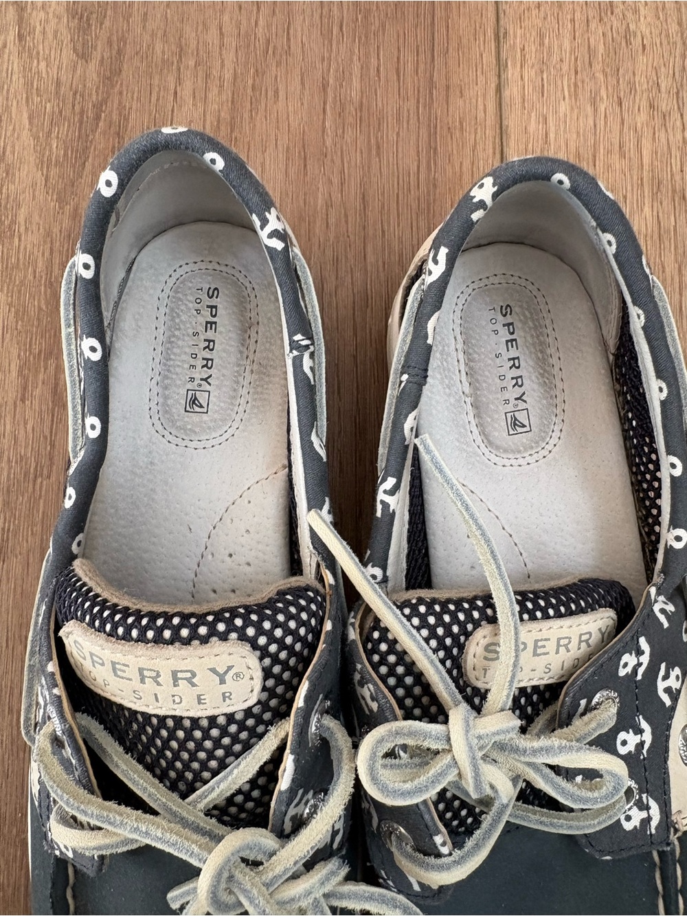 Sperry Navy and Cream Anchor-Print Boat Shoes women’s size 9 - Picture 3 of 11